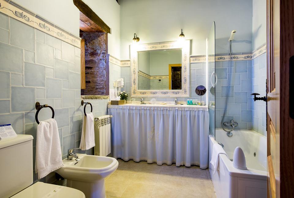 Pazo Santa Maria Hotel Arzua Luaran gambar